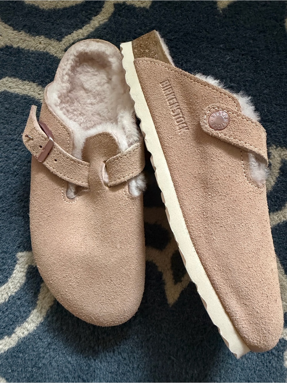 NWOT Birkenstock Suede Shearling Clogs in Blush Sz 36